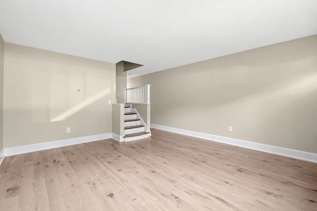 31 Farrwood Dr 31, Haverhill, MA 01835