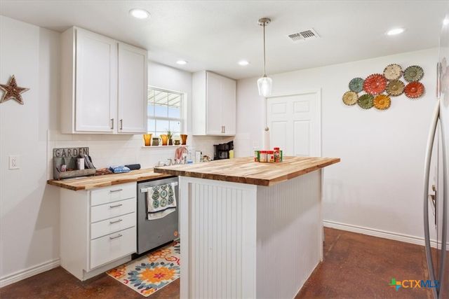 17179 Cyclone Road, Burlington, TX 76519