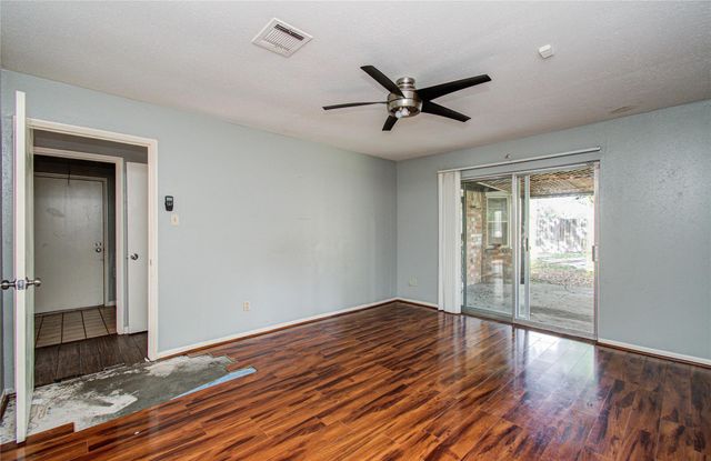 3290 Hunters Glen Drive, Missouri City, TX 77459