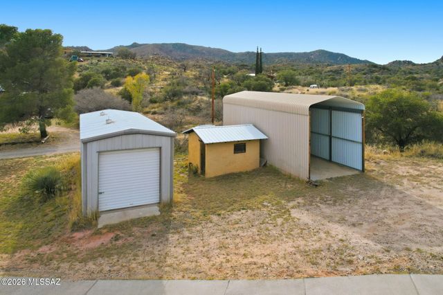 3890 E Defiance Street, Oracle, AZ 85623