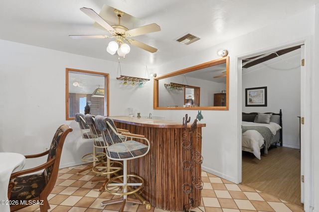 3890 E Defiance Street, Oracle, AZ 85623