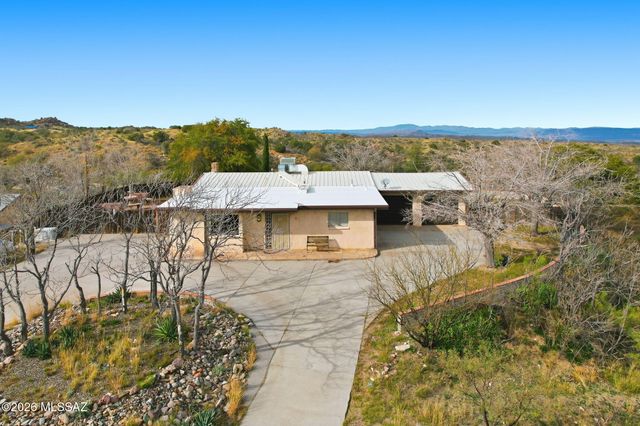 3890 E Defiance Street, Oracle, AZ 85623