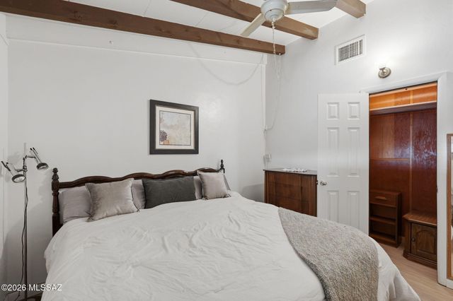 3890 E Defiance Street, Oracle, AZ 85623