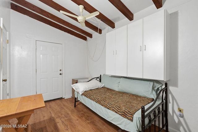 3890 E Defiance Street, Oracle, AZ 85623