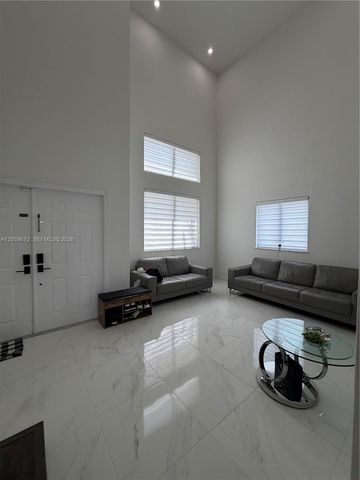4450 SW 164 Avenue, Miami, FL 33185