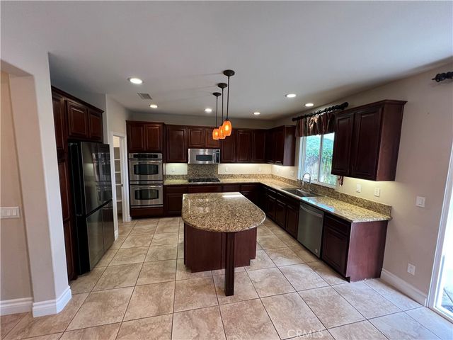 35429 Saddle Hill, Lake Elsinore, CA 92532