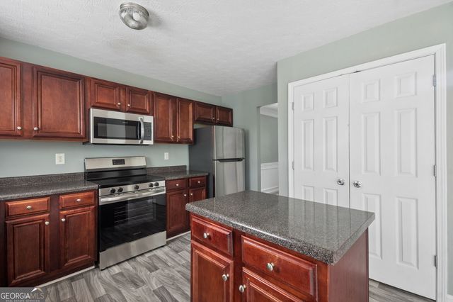 2227 Corkscrew Way, Villa Rica, GA 30180