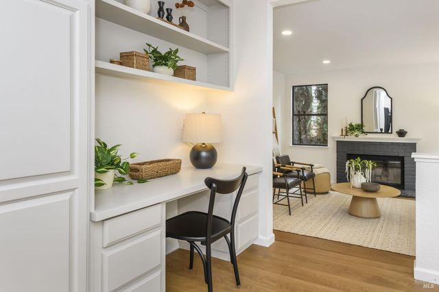 493 Fieldstone Dr, Novato, CA 94945