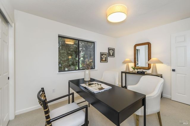 493 Fieldstone Dr, Novato, CA 94945