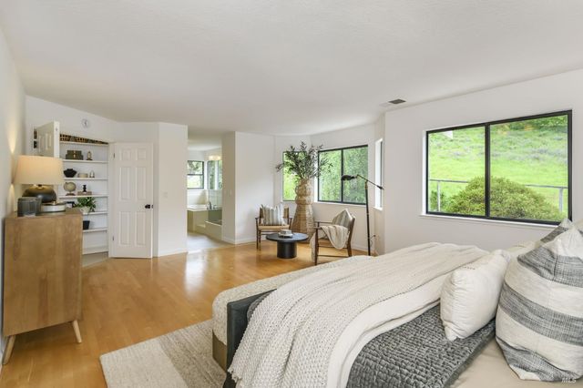 493 Fieldstone Dr, Novato, CA 94945