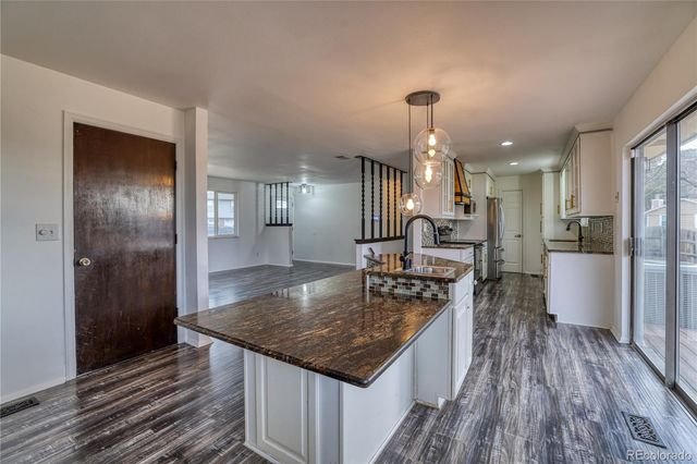 949 Mountain View Drive, Castle Rock, CO 80104