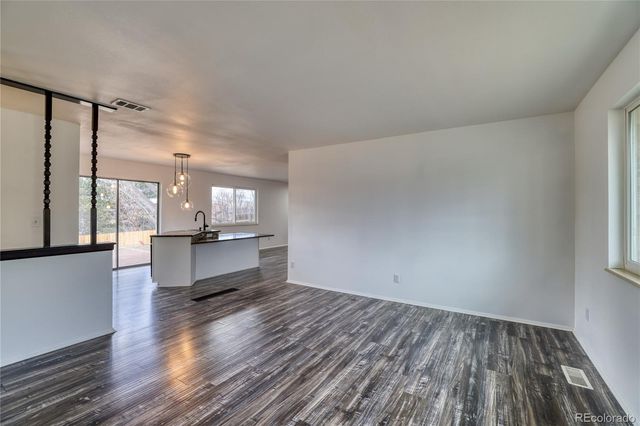 949 Mountain View Drive, Castle Rock, CO 80104