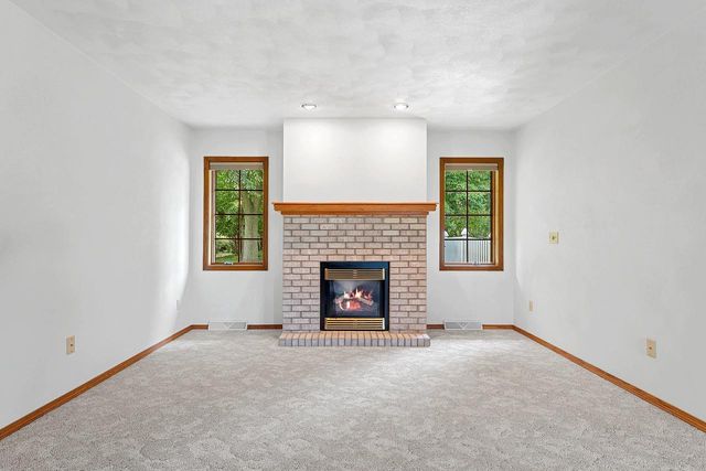 1525 PARKVIEW DRIVE, New London, WI 54961