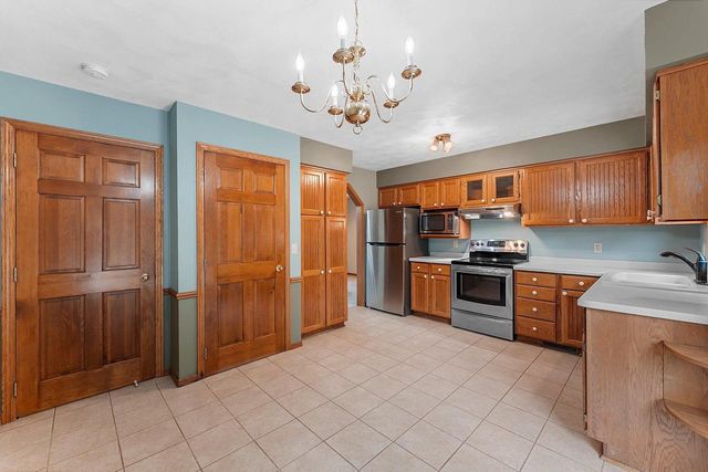 1525 PARKVIEW DRIVE, New London, WI 54961