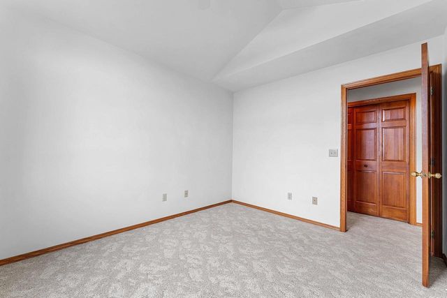 1525 PARKVIEW DRIVE, New London, WI 54961