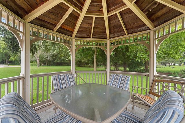 1525 PARKVIEW DRIVE, New London, WI 54961