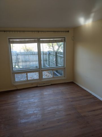 822 Skokie Boulevard E, Wilmette, IL 60091