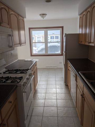822 Skokie Boulevard E, Wilmette, IL 60091