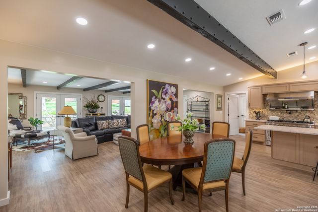 122 West Ln, Kerrville, TX 78028