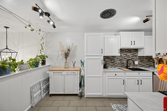 2288 S Sherman Street, Denver, CO 80210
