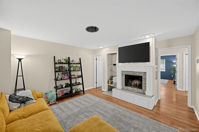 2288 S Sherman Street, Denver, CO 80210