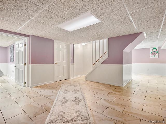 43043 W Kirkwood Drive, Clinton Township, MI 48038