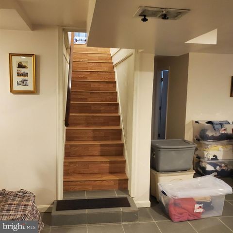 7404 DRYDEN PL, Clinton, MD 20735