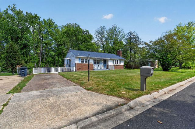 7404 DRYDEN PL, Clinton, MD 20735