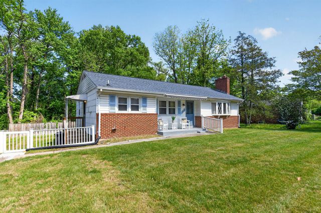 7404 DRYDEN PL, Clinton, MD 20735