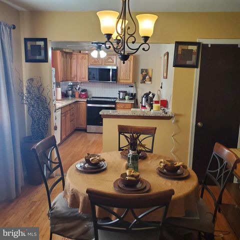 7404 DRYDEN PL, Clinton, MD 20735