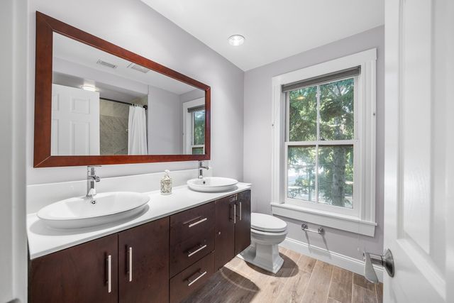 1175 Chestnut St 3, Newton, MA 02464