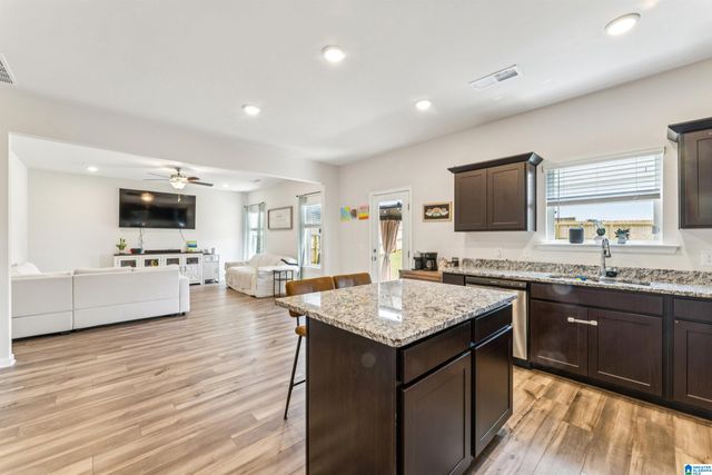 952 RIDGEWAY LANE, Columbiana, AL 35051