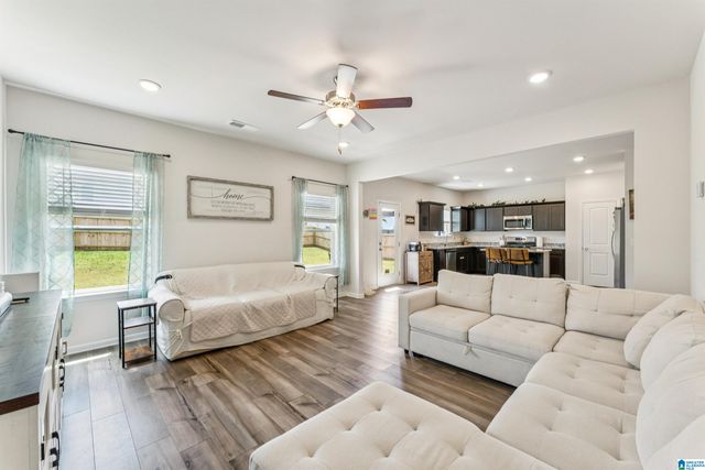 952 RIDGEWAY LANE, Columbiana, AL 35051