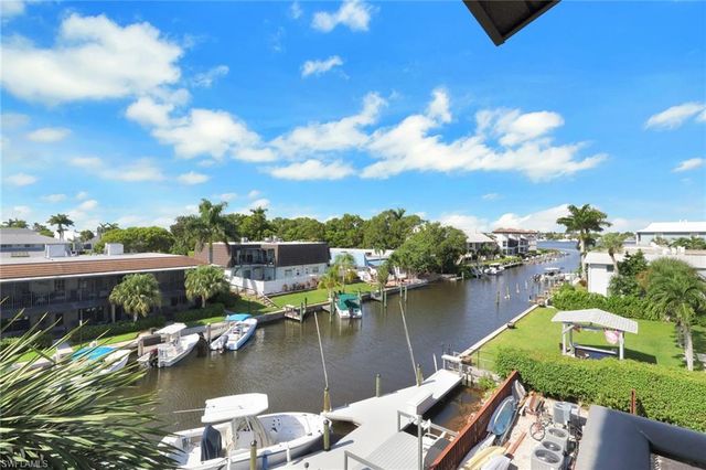 1400 Blue Point AVE 208, Naples, FL 34102