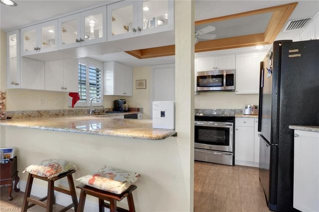 1400 Blue Point AVE 208, Naples, FL 34102