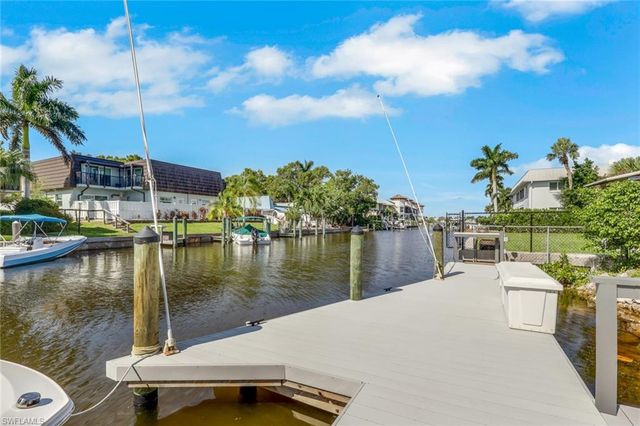 1400 Blue Point AVE 208, Naples, FL 34102
