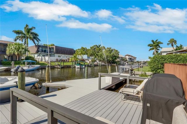 1400 Blue Point AVE 208, Naples, FL 34102