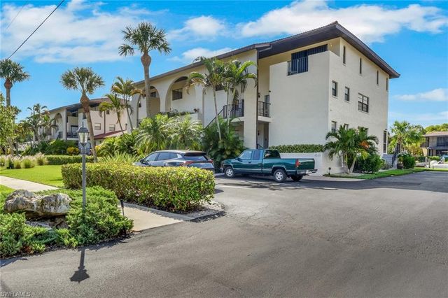 1400 Blue Point AVE 208, Naples, FL 34102