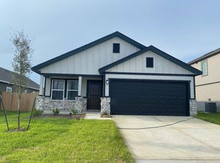 406 Zeus Mountain Dr, Crosby, TX 77352