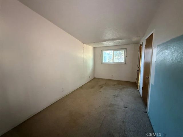 1152 E Drummond, Fresno, CA 93706