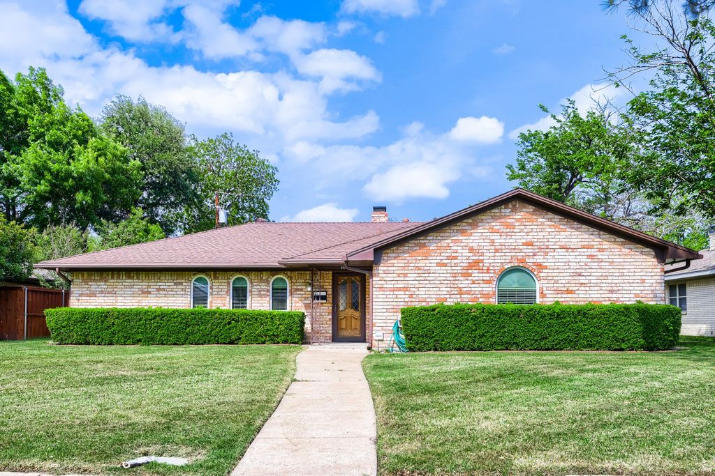 6946 Hunnicut Place, Dallas, TX 75227