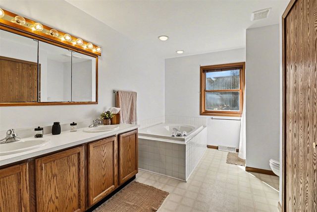 619 S Amber Road, Scottville, MI 49454