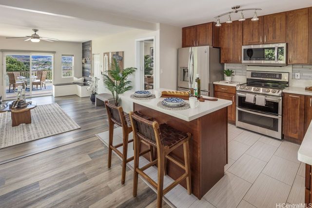 3376 Ala Laulani Street, Honolulu, HI 96818