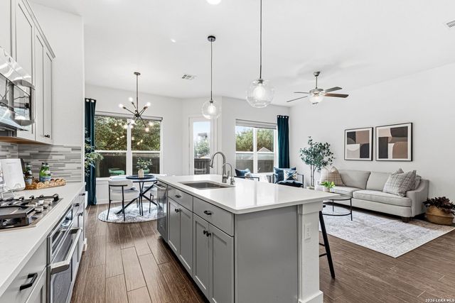 7914 ROANOKE RUN, San Antonio, TX 78240