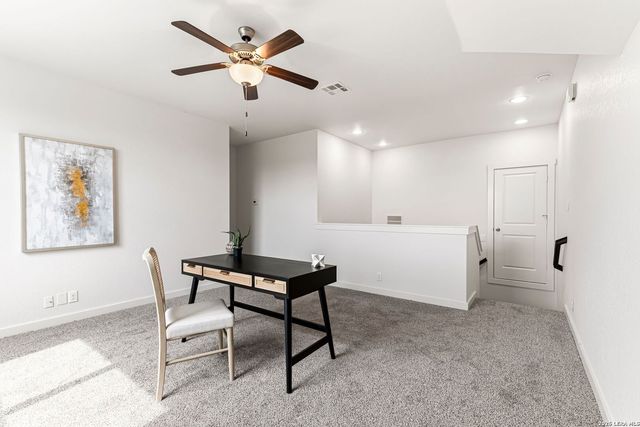 7914 ROANOKE RUN, San Antonio, TX 78240