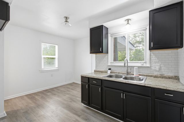 18990 Hamburg Street, Detroit City, MI 48205