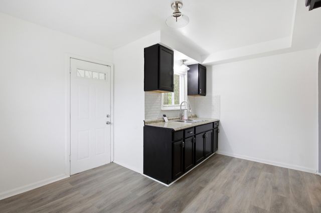 18990 Hamburg Street, Detroit City, MI 48205