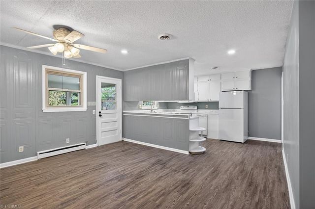 113 Green Valley Road, Greensboro, NC 27408