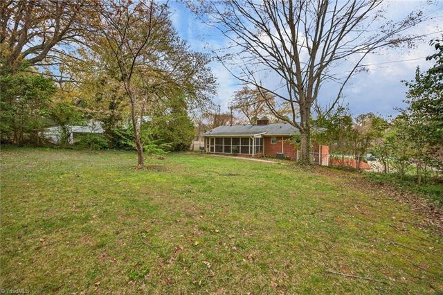 113 Green Valley Road, Greensboro, NC 27408