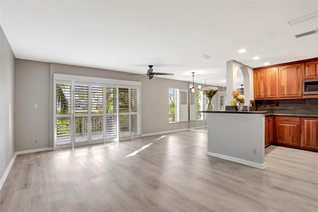 3213 NE 16th Street 112, Pompano Beach, FL 33062